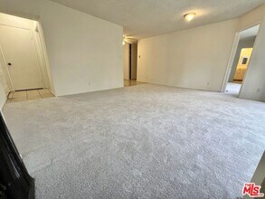 203 Montana Ave in Santa Monica, CA - Building Photo - Building Photo