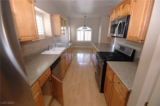 property at 2593 Mizzoni Cir