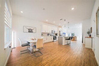 613 Dogfish Ln in Debary, FL - Building Photo - Building Photo