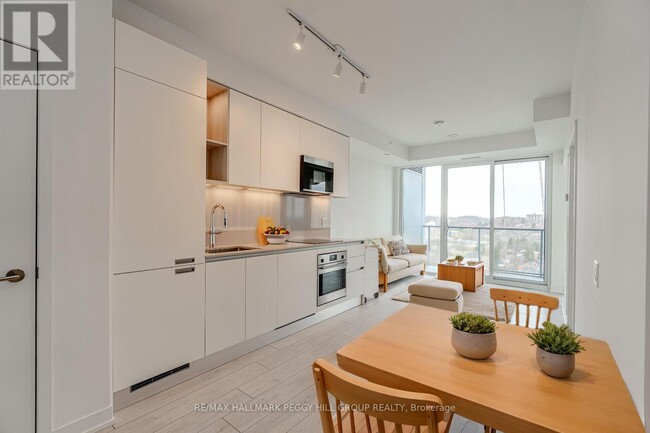 39-1639 Mary St