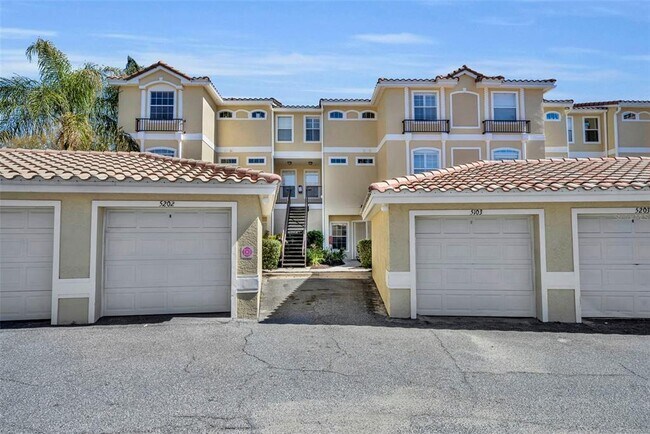 676 Sandy Neck Ln in Altamonte Springs, FL - Building Photo - Building Photo