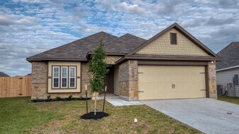 2202 John Ross Ct in Bryan, TX - Building Photo