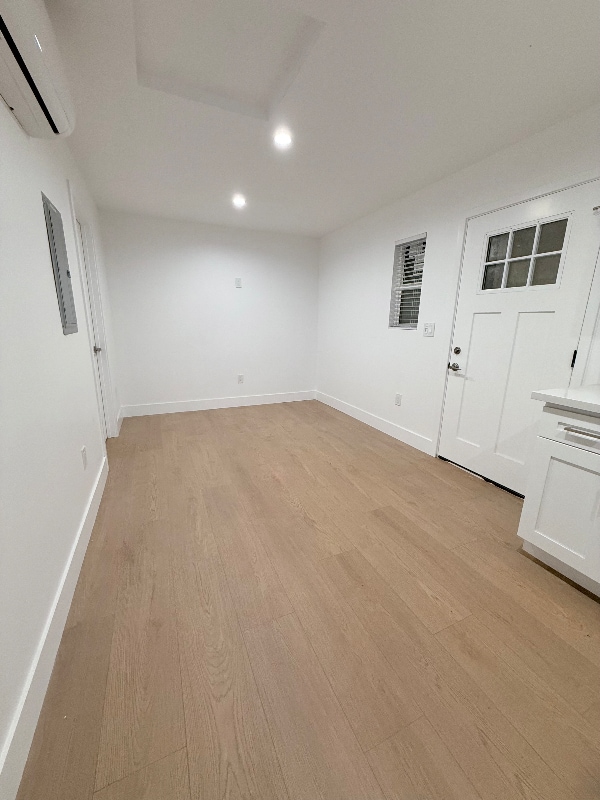 442 E 44th Cir in Long Beach, CA - Building Photo - Building Photo