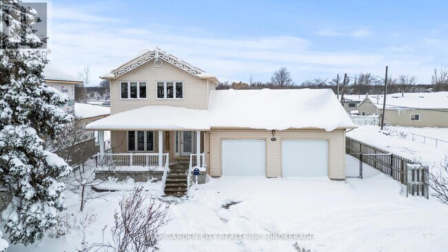 101 Moffatt St in St Catharines, ON - Building Photo - Building Photo