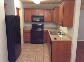 3586 W Chevaux Dr in Fayetteville, AR - Building Photo - Building Photo