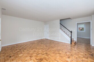 1020 S Barton St in Arlington, VA - Building Photo - Building Photo