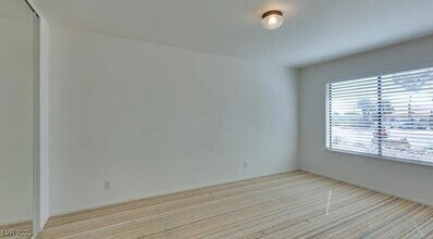 7040 Bailey Cir in Las Vegas, NV - Building Photo - Building Photo