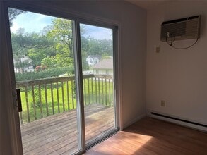 2 School St in Poughkeepsie, NY - Building Photo - Building Photo
