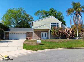 9 Waterberry Cir in Ormond Beach, FL - Building Photo - Building Photo