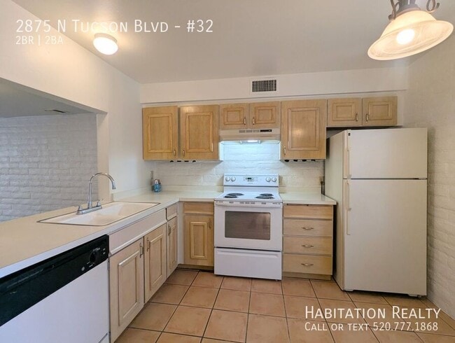2875 N Tucson Blvd in Tucson, AZ - Building Photo - Building Photo