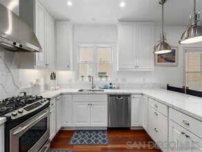 722 F Ave in Coronado, CA - Building Photo - Building Photo