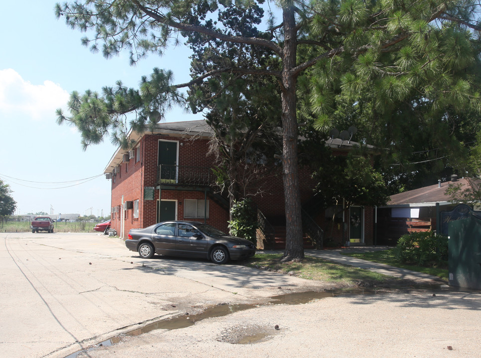 1215 W Chimes St in Baton Rouge, LA - Foto de edificio