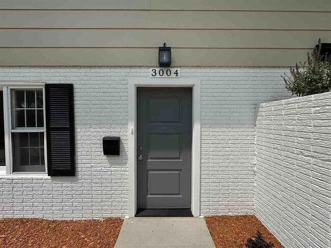 3004-3006 Stanford Ave in Iowa City, IA - Building Photo - Building Photo