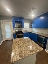2747 Poinsettia Dr in Dallas, TX - Building Photo - Building Photo