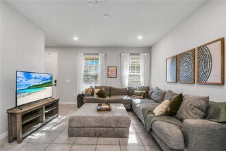 5075 Caspian St in St. Cloud, FL - Building Photo - Building Photo