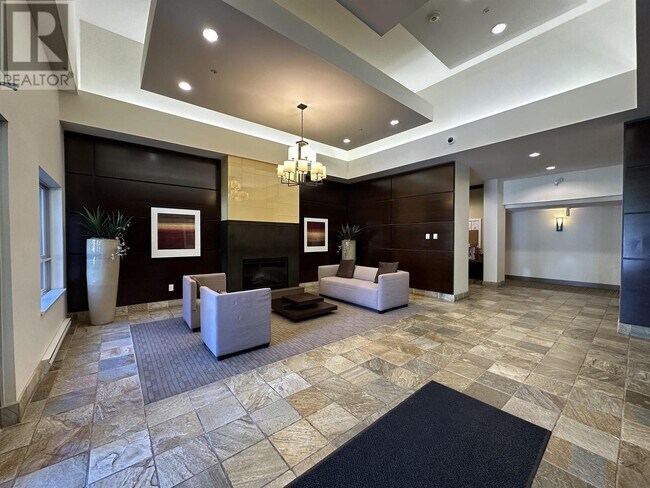 3110-3110 Dayanee Springs Blvd in Coquitlam, BC - Building Photo - Building Photo