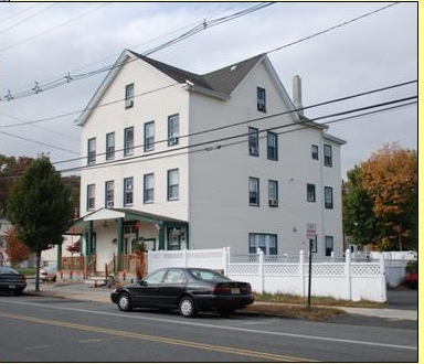 73-75 Barbour Ave in Haledon, NJ - Foto de edificio