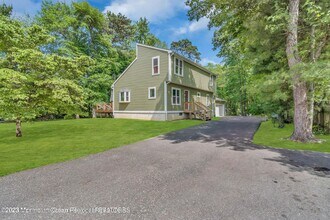 37 Freehold Rd in Jackson Township, NJ - Building Photo - Building Photo