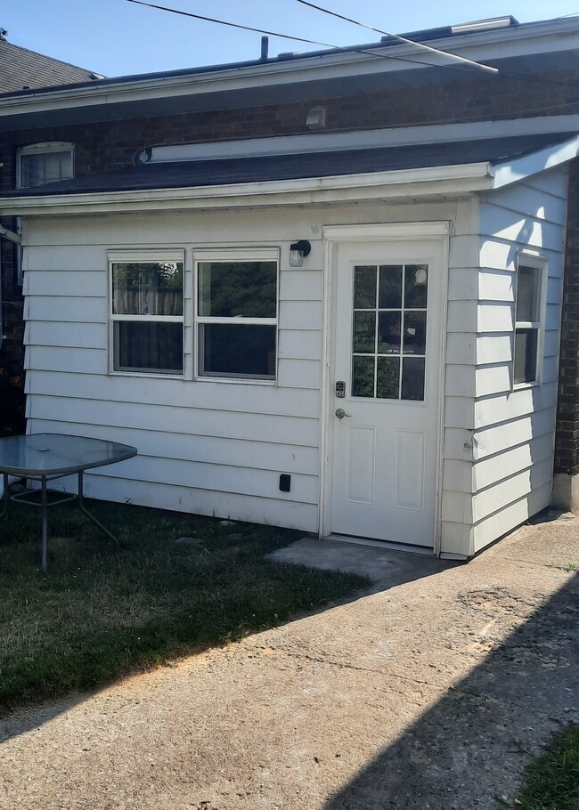 property at 727 Coxwell Av