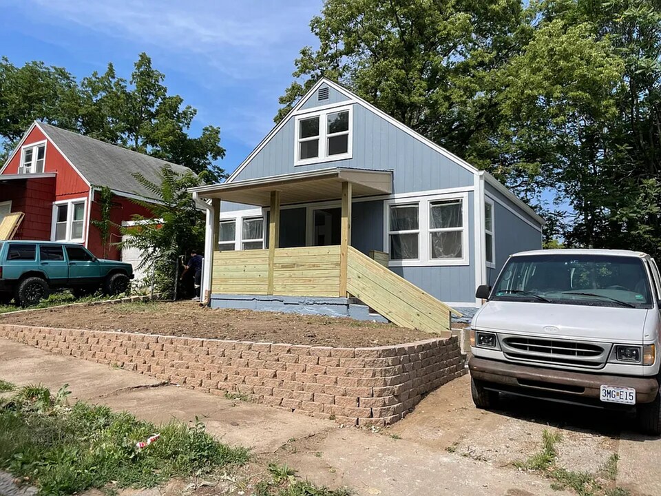 1612 Chelsea Ave in Kansas City, MO - Building Photo