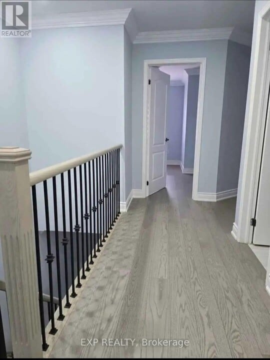 6399 Spinnaker Cir in Mississauga, ON - Building Photo