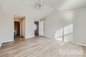 16476 Jarrett Cir in Lakeville, MN - Building Photo - Building Photo