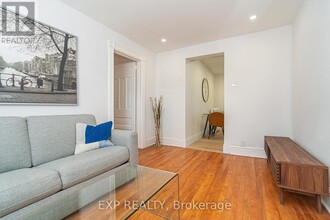 64-64 St Andrew St in Ottawa, ON - Building Photo - Building Photo