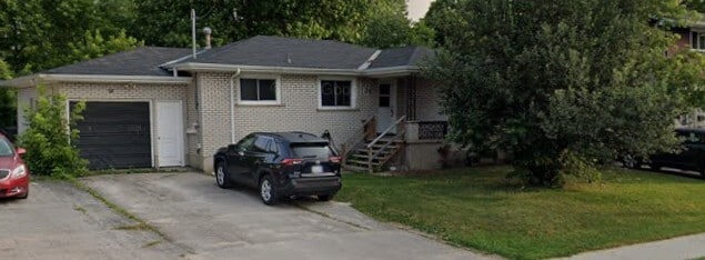 property at 58 Simcoe St