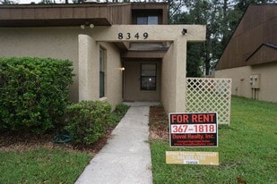 8349 Pineverde Ln in Jacksonville, FL - Building Photo