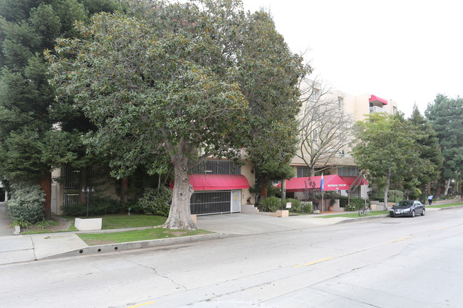 Westwood Concord Apartments in Los Angeles, CA - Building Photo - Building Photo