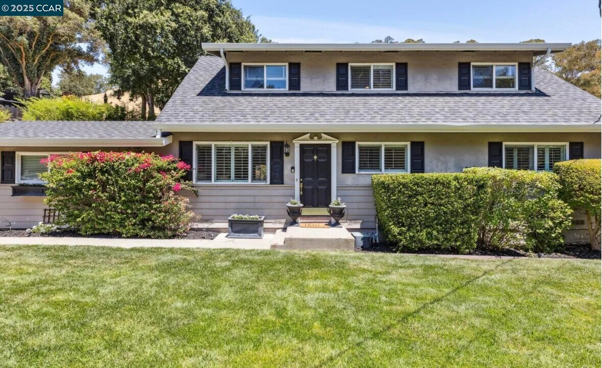 1600 Springbrook Rd in Walnut Creek, CA - Building Photo