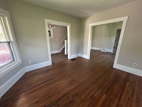 1000 Nathaniel Rd in Cleveland, OH - Building Photo - Building Photo