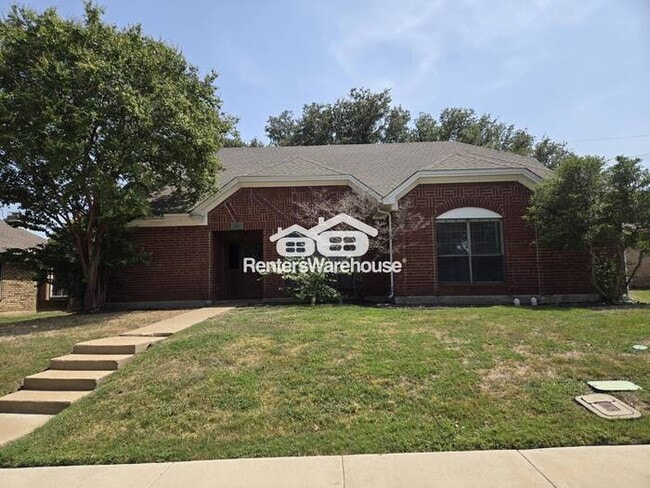 property at 1542 Glenmore Dr