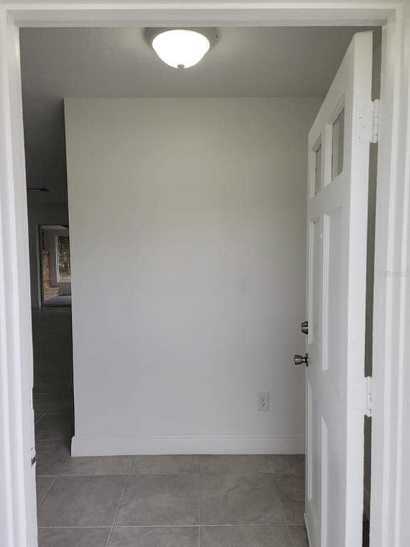 1605 Providence Blvd in Deltona, FL - Building Photo - Building Photo