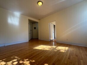 884 Riverside Dr in New York, NY - Building Photo - Building Photo