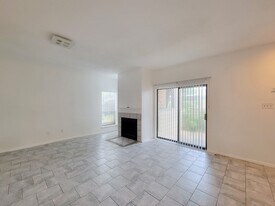 7119 N Holiday Dr in Galveston, TX - Building Photo
