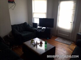 140 Brooks St, Unit 2 in Boston, MA - Building Photo