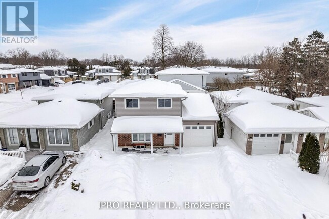 property at 512 Pinetree Crescent
