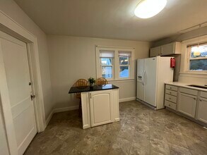 349 Mohawk Ave, Unit 1 in Scotia, NY - Building Photo - Building Photo