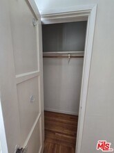 1338 S Dunsmuir Ave in Los Angeles, CA - Building Photo - Building Photo