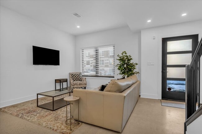 7536 Churchill St in Detroit, MI - Building Photo - Building Photo