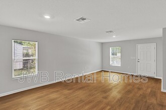 6009 Dunmire Ave in Jacksonville, FL - Building Photo - Building Photo