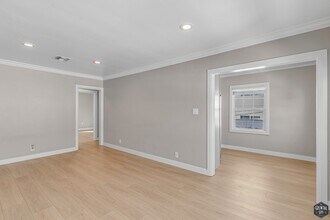 8613 W Olympic Blvd in Los Angeles, CA - Building Photo - Building Photo