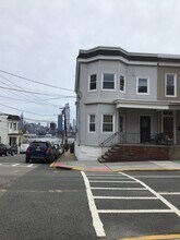 506 Gregory Ave, Unit 1DPLX in Weehawken, NJ - Building Photo - Building Photo