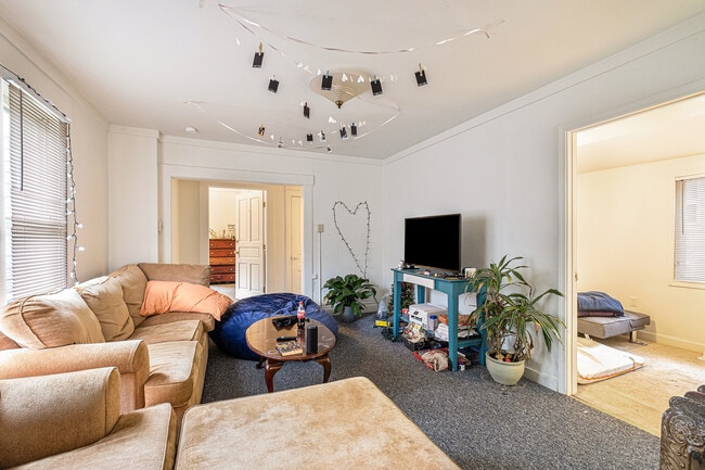 1119 S Forest Ave in Ann Arbor, MI - Building Photo - Building Photo