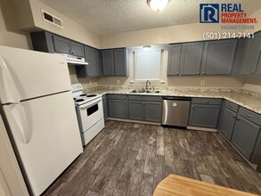 416 Neal St in Jacksonville, AR - Building Photo - Building Photo