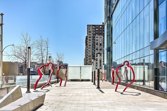 1188 Rue Saint-Antoine O in Montréal, QC - Building Photo - Building Photo