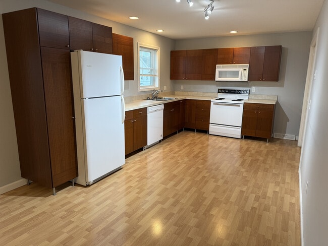 279 Saratoga Ave, Unit 279
