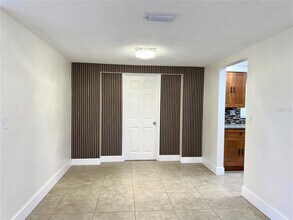 5631 Riddle Rd in Holiday, FL - Building Photo - Building Photo