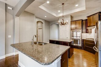 6108 Sabino Dr in Spicewood, TX - Foto de edificio - Building Photo